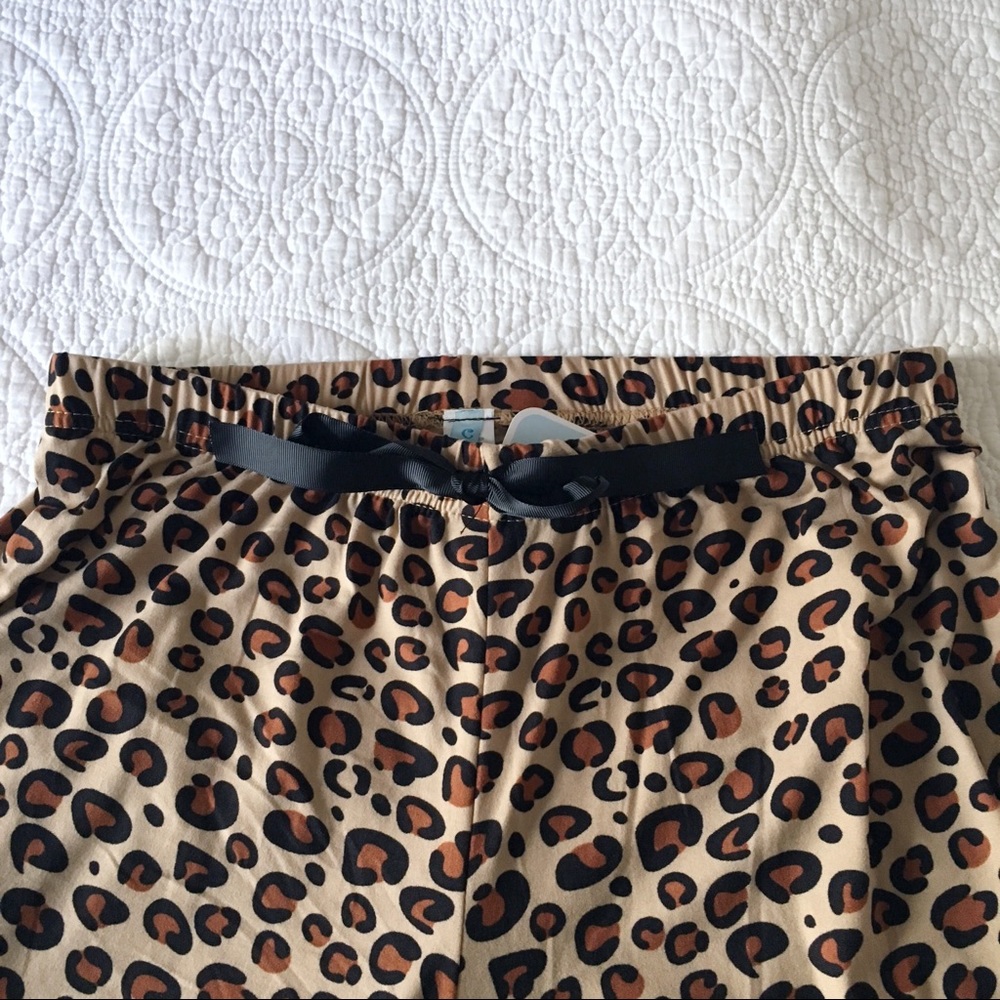 Leopard Print Pajama Pants - Picture 3 of 5